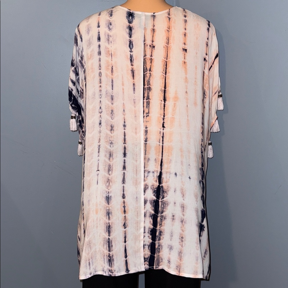 Olivaceous Tie-Dye Top - Size Medium - Picture 7 of 9